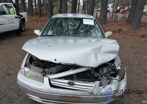 1999 Toyota Camry Le из США, поврежденный, VIN 4T1BG22K7XU488702